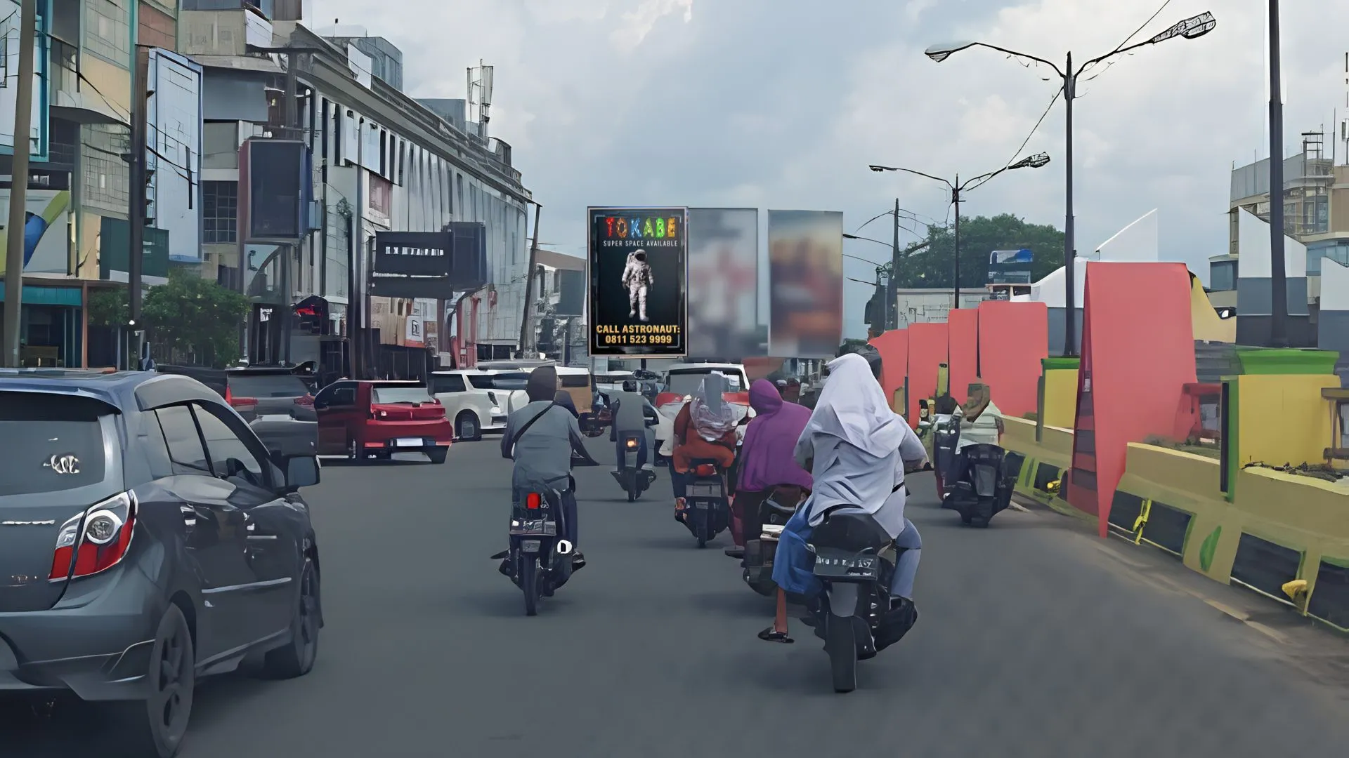 Sewa Reklame Billboard Tokabe.id - Jl. Jenderal Sudirman (Eks Jl. Merdeka), di depan Bank Sumut Syariah, Kota Padang Sidempuan, Provinsi Sumatera Utara - Titik billboard strategis Medan